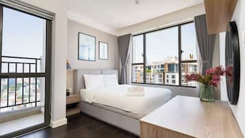 Family Apartment, 3 Bedrooms, Balcony, River View
