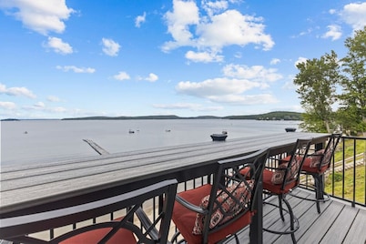 Enjoy Sunsets at Fully Equipped 4BR-Lake Champlain