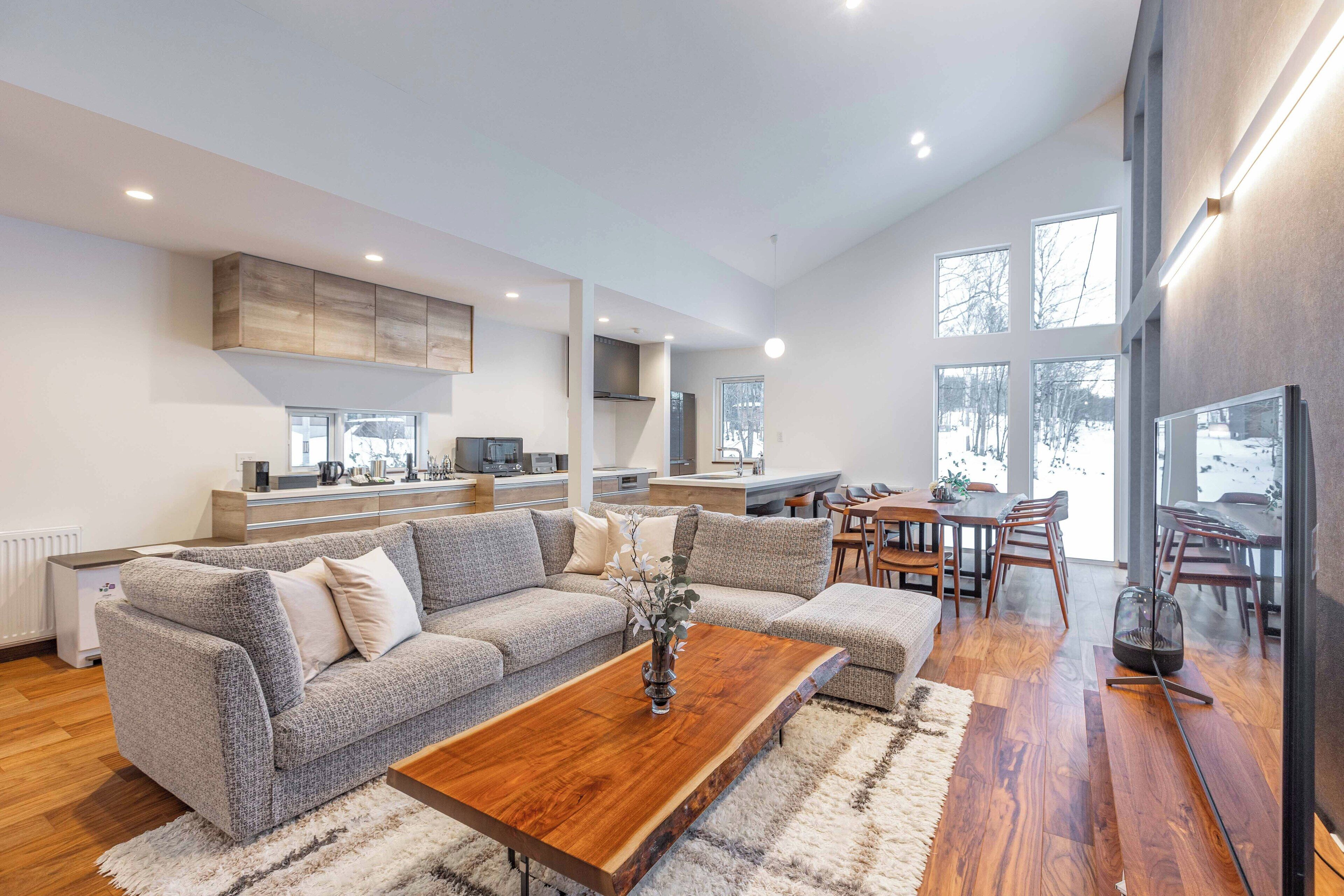 In-room safe, blackout curtains, free WiFi, bed sheets