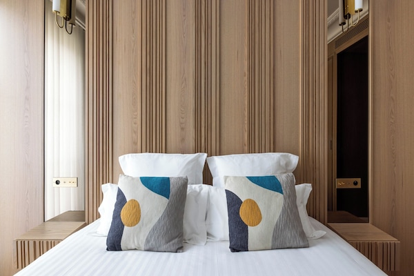 Réaumur V | 1 slaapkamer, luxe beddengoed, pillowtop-bedden, een kluis op de kamer