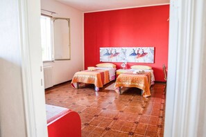 2 chambres, bureau, fer et planche à repasser, Wi-Fi