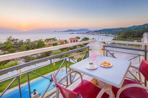 Signature Apartment | Balcony view - Penny Luxury Apartments (Samos)