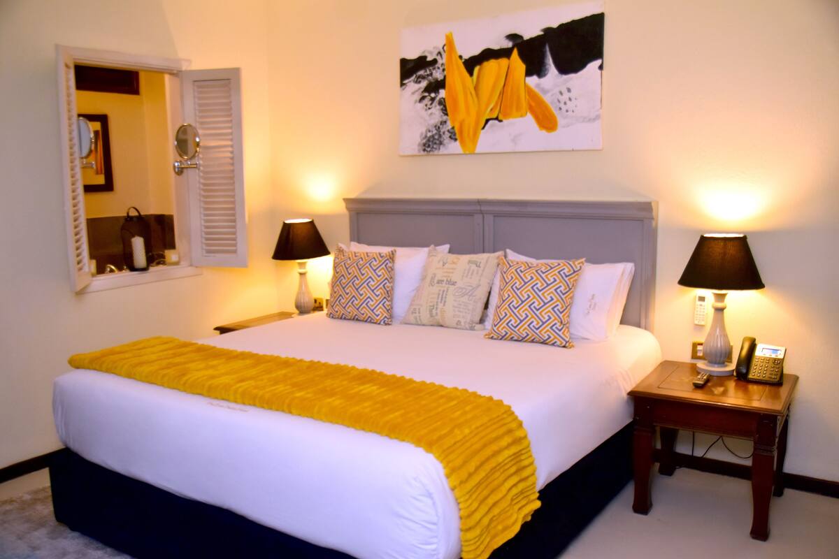 In-room safe, desk, iron/ironing board (on request), WiFi (free)