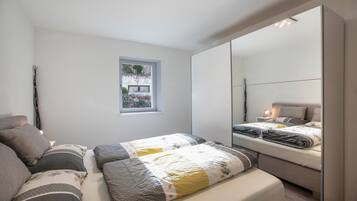 2 bedrooms, free WiFi, bed sheets