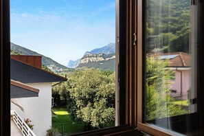 Interior - Villa 'Katzemburg 9999' with Lake View, Private Garden and Wi-Fi (Arco)