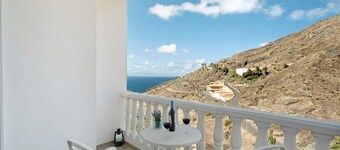 Holiday Home 'VV La Era II' with Sea View, Wi-Fi and Air Conditioning