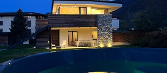 Villa 'La  Del Lago' with Wi-Fi and Air Conditioning