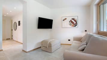 Televisie en een open haard