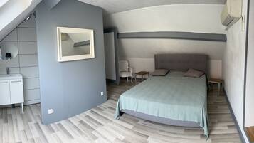 3 bedrooms, free WiFi, bed sheets