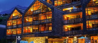 Chalet 'Tenne Chalet' con vista sulle montagne, piscina condivisa e Wi-Fi