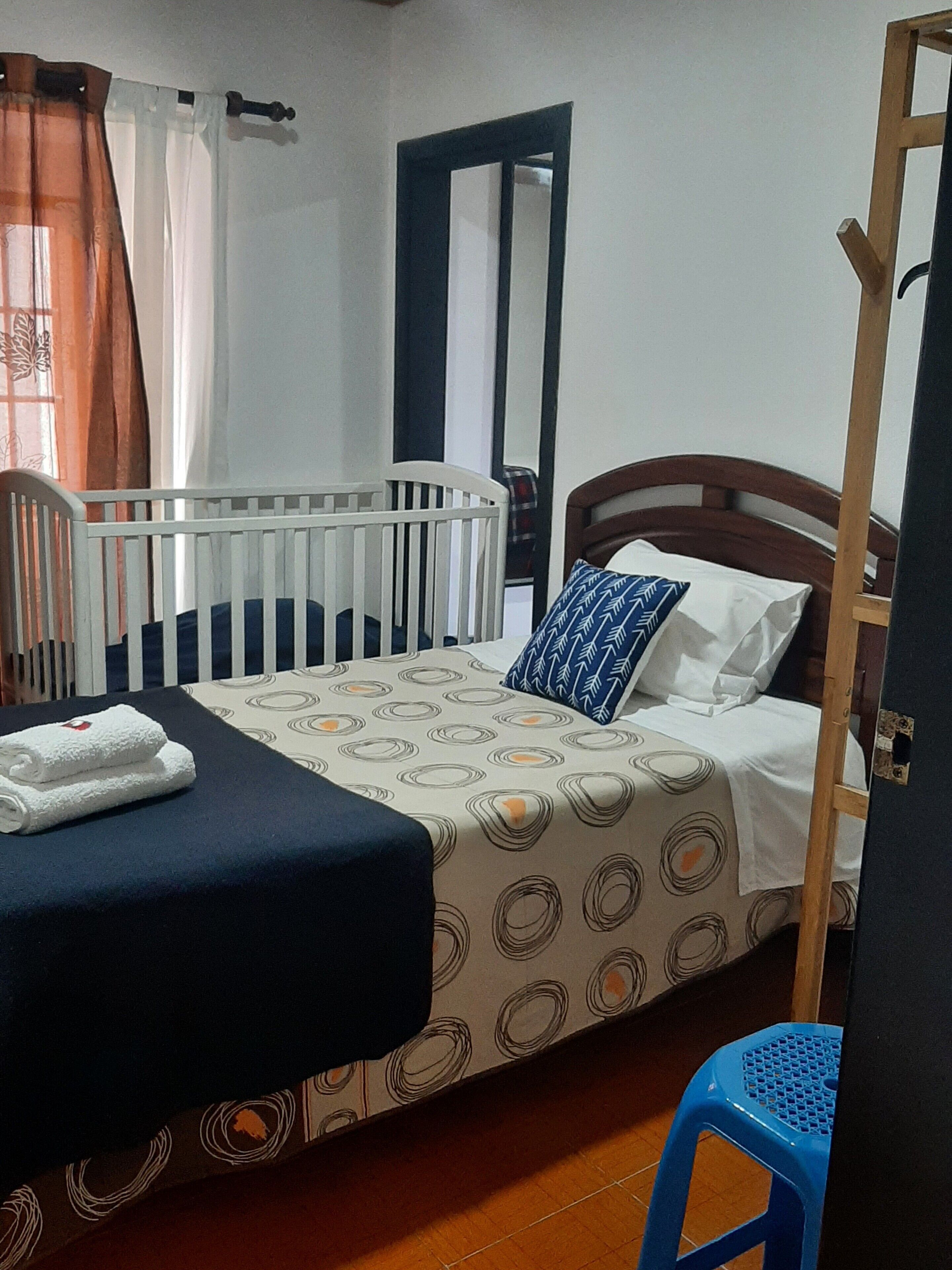 3 habitaciones, wifi gratis y ropa de cama 