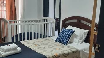 3 habitaciones, wifi gratis y ropa de cama