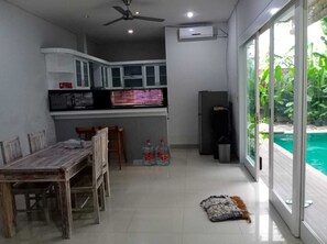 Living area - Alana Villa Canggu (Canggu)