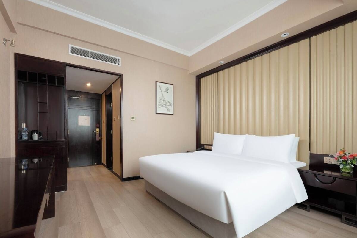 Superior Room | 1 bilik tidur, seterika/papan seterika, Wi-fi percuma, cadar katil 