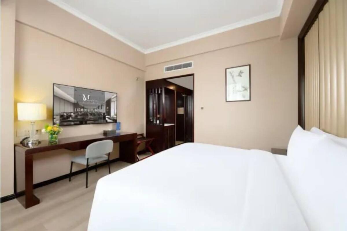 Superior Room | 1 bilik tidur, seterika/papan seterika, Wi-fi percuma, cadar katil 