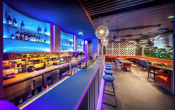 Bar (en la propiedad)