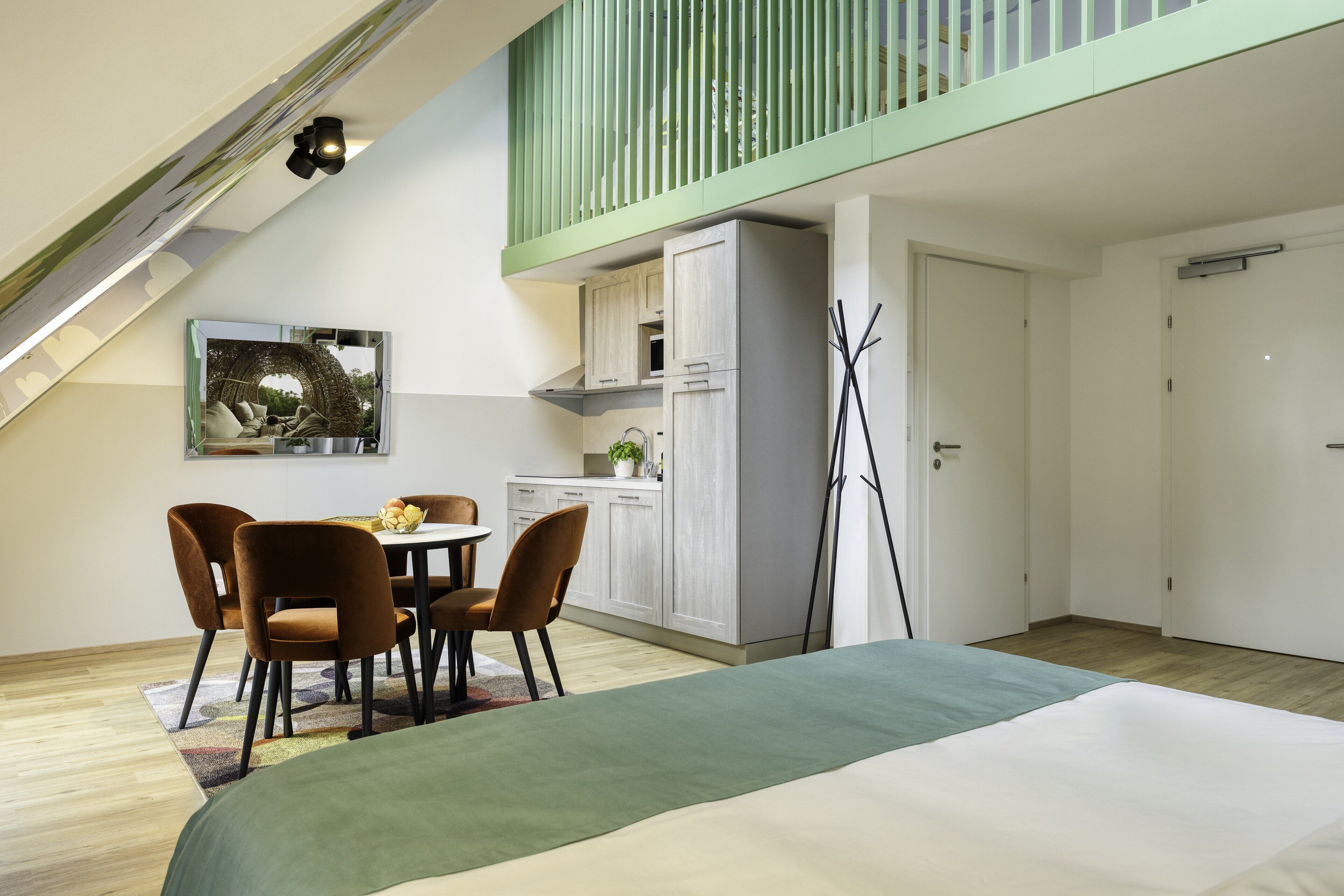 Familien-Loft | Hochwertige Bettwaren, Zimmersafe, individuell dekoriert