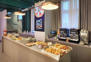 Daily buffet breakfast for a fee
