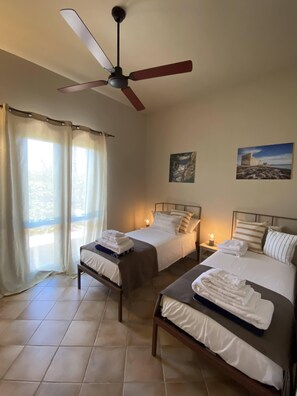 2 Schlafzimmer, Schreibtisch, Bügeleisen/Bügelbrett, kostenloses WLAN