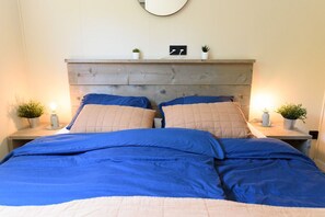 2 habitaciones, escritorio, wifi y ropa de cama