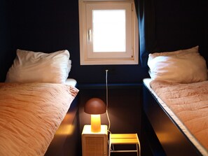 2 sovrum, skrivbord, wi-fi och sängkläder