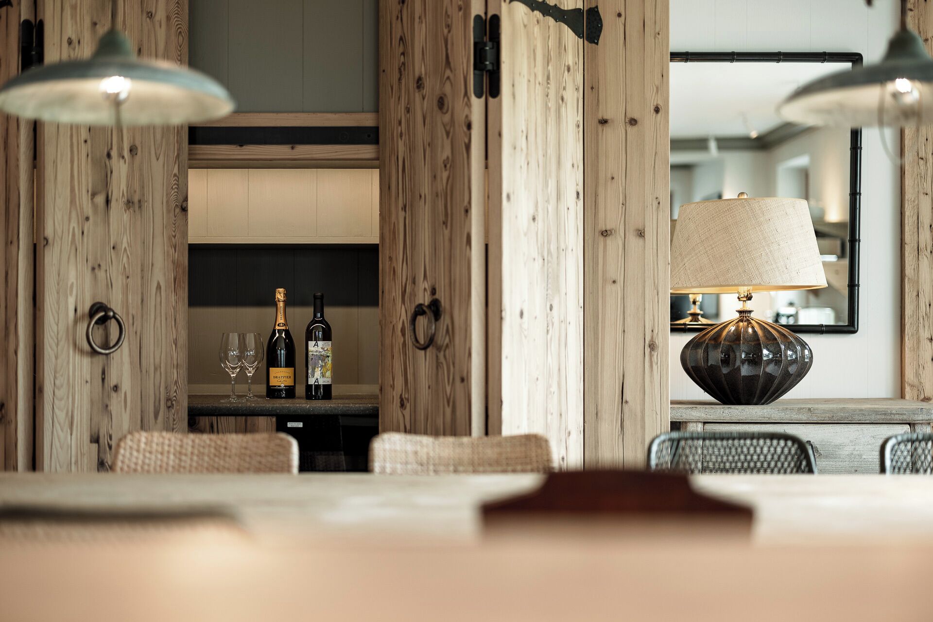 Luxury-Suite, Bergblick | Essbereich im Zimmer