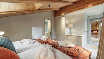 Ático de lujo, balcón, vistas a la montaña | 6 dormitorios, caja fuerte, escritorio