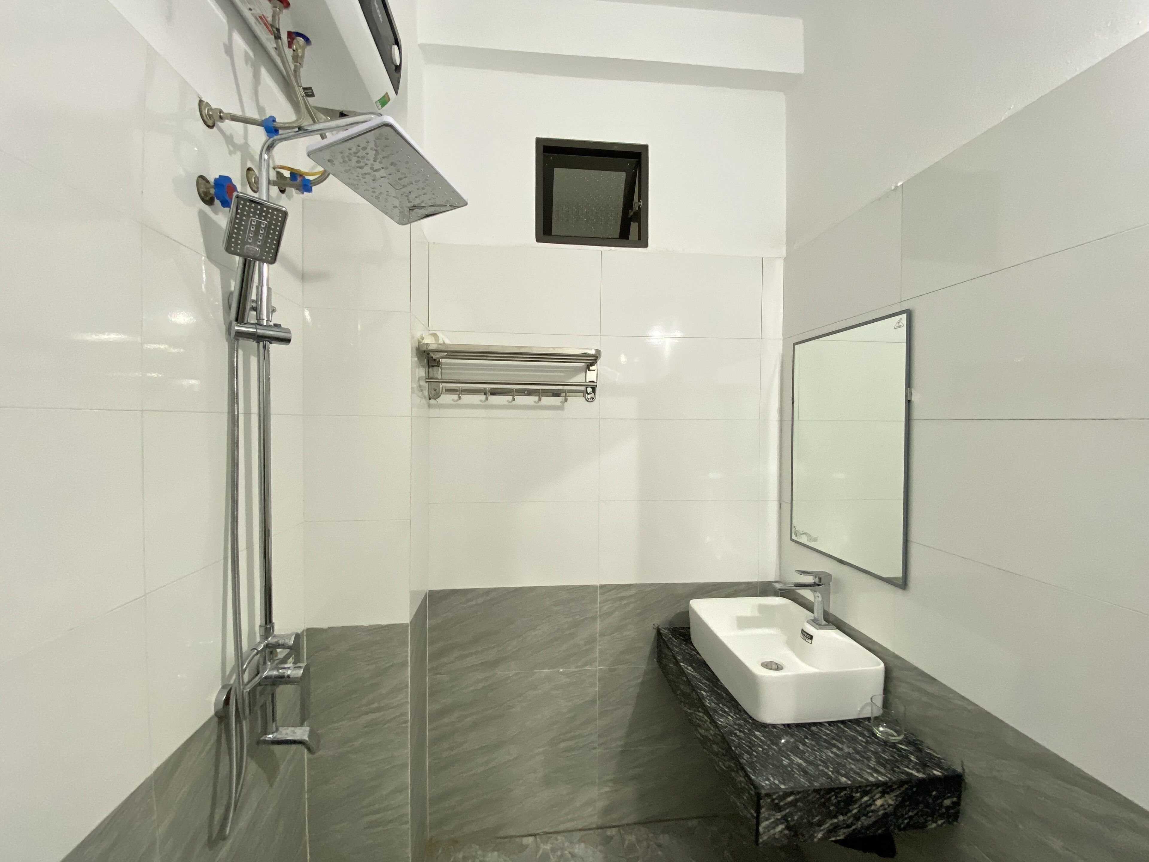 Chambre Supérieure avec lits jumeaux | Salle de bain