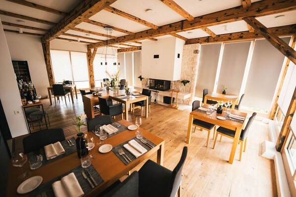 Restaurant - Tri lučke hotel & restaurant (Krsko)