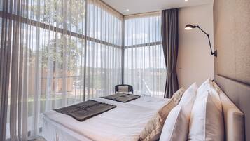 Deluxe-Suite | 1 Schlafzimmer, Zimmersafe, Schreibtisch, laptopgeeigneter Arbeitsplatz