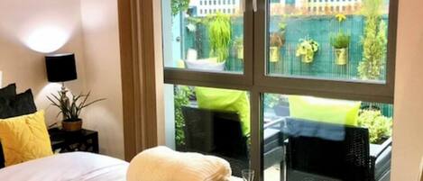 1 Schlafzimmer, Schreibtisch, Bügeleisen/Bügelbrett, kostenloses WLAN