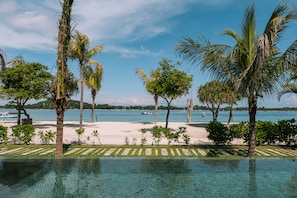 Presidential Villa | Terrace/patio