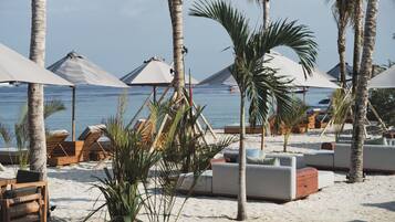 On the beach, white sand, snorkelling, beach bar