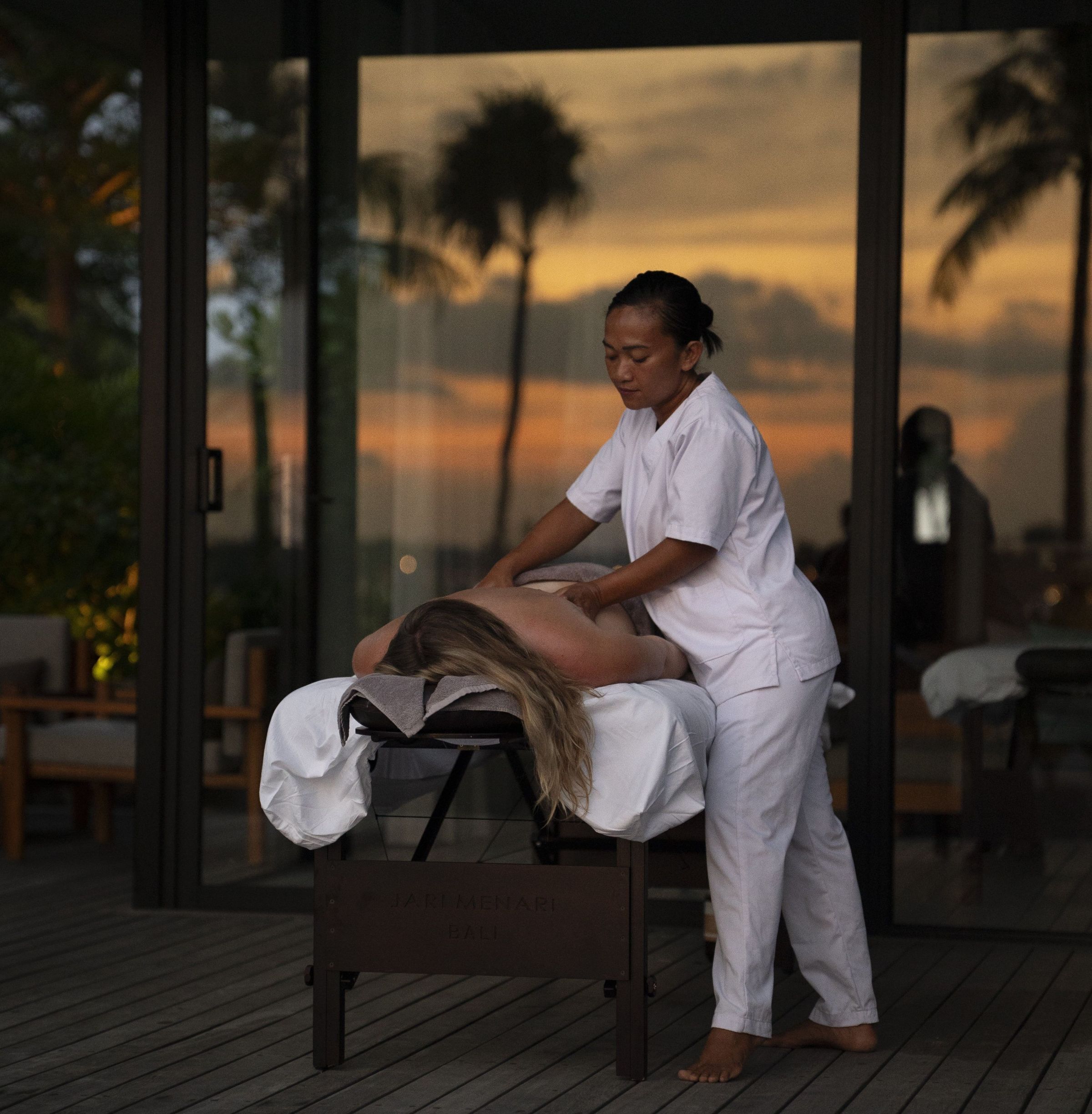 Massage in accommodation