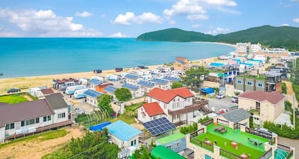 Taean Hagampo Coastvalley Pension