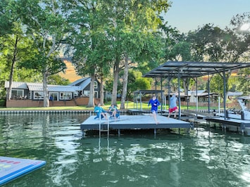Lake Dunlap Family Getaway!