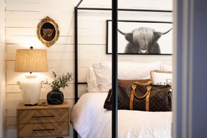 2 Schlafzimmer, Schreibtisch, kostenloses WLAN, BettwÀsche