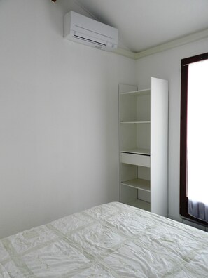 2 habitaciones, tabla de planchar con plancha y wifi gratis 
