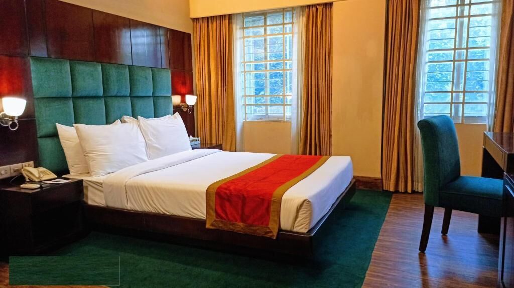 Photo - West Park Inn