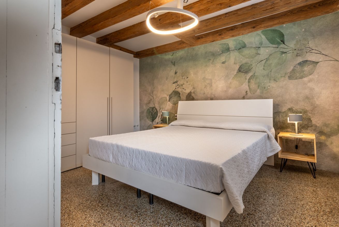 1 bedroom, iron/ironing board, bed sheets