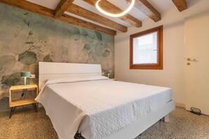 1 bedroom, iron/ironing board, bed sheets - Ca' Rampani @ Venice              (Venezia)