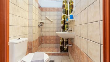 Douche, serviettes fournies