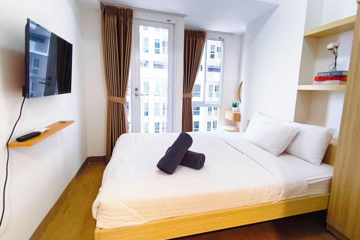 Signature Studio Suite | WiFi (free), bed sheets