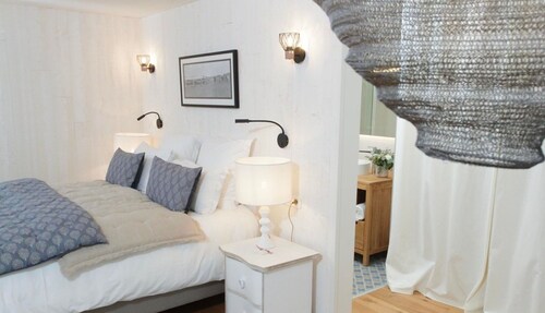 PRIVATIZATION - LA PLONPLONIÈRE