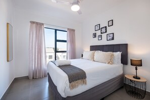 Room - Ballito Village 182 (Ballito)