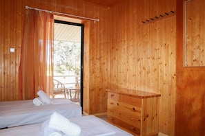 Apartment | 2 bedrooms, desk, free WiFi