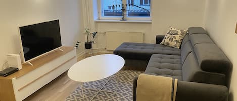 Téléviseur à écran plat