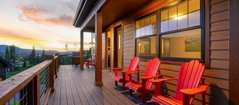 Mountain Chalet 7 I Private Hot Tub I Amazing Views I Bunk Room I Discounted Attractions