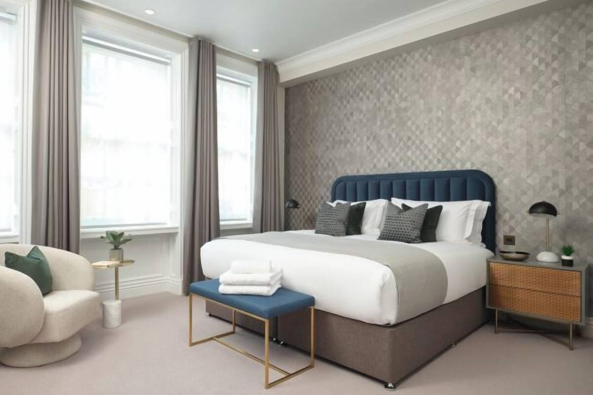 In-room safe, desk, laptop workspace, blackout drapes