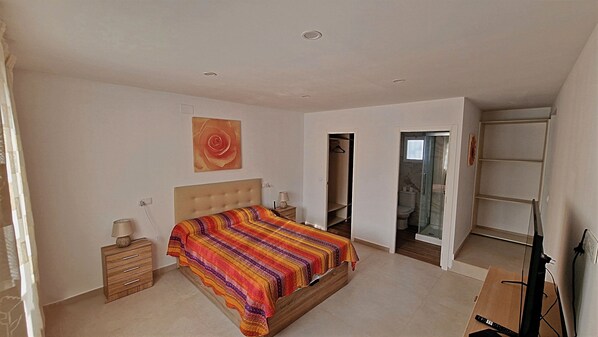 4 Schlafzimmer, WLAN, Bettwäsche